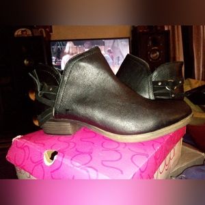 Women's Booties Sugar Brand Size 9-1/2 in box